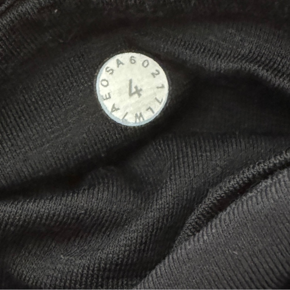 Lululemon Lean In High Rise Black Shorts - Picture 6 of 6